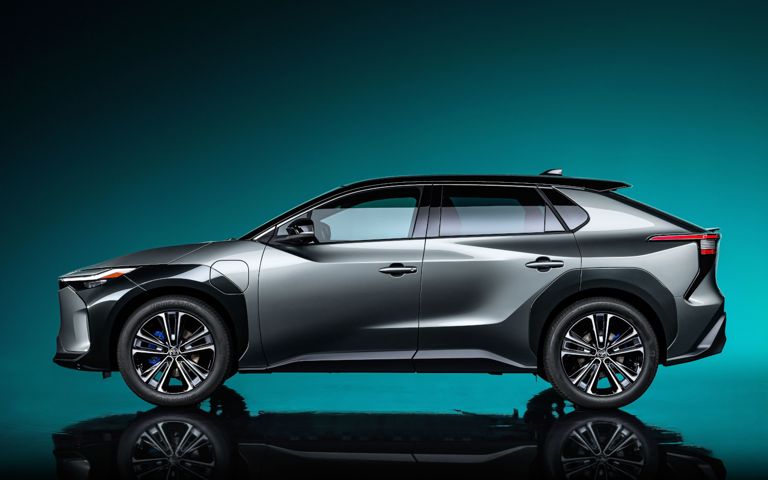 Toyota bZ4X Vision 2022 | SUV Drive